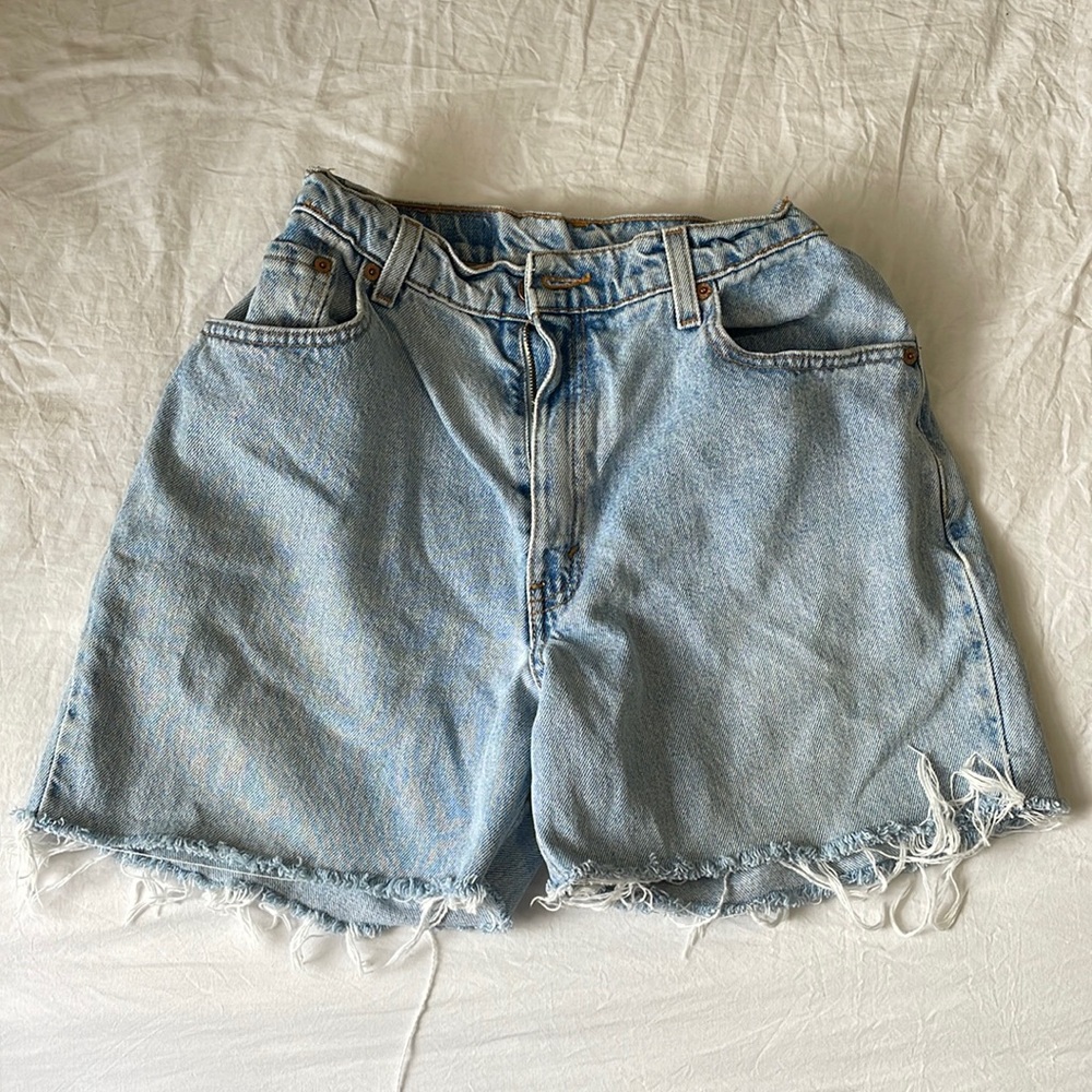 Vintage Levi’s Jean Shorts - High Waisted